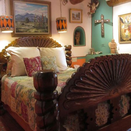 טאוס La Dona Luz Inn An Historic B&B מראה חיצוני תמונה