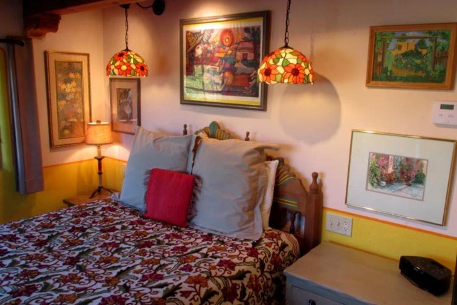 טאוס La Dona Luz Inn An Historic B&B מראה חיצוני תמונה