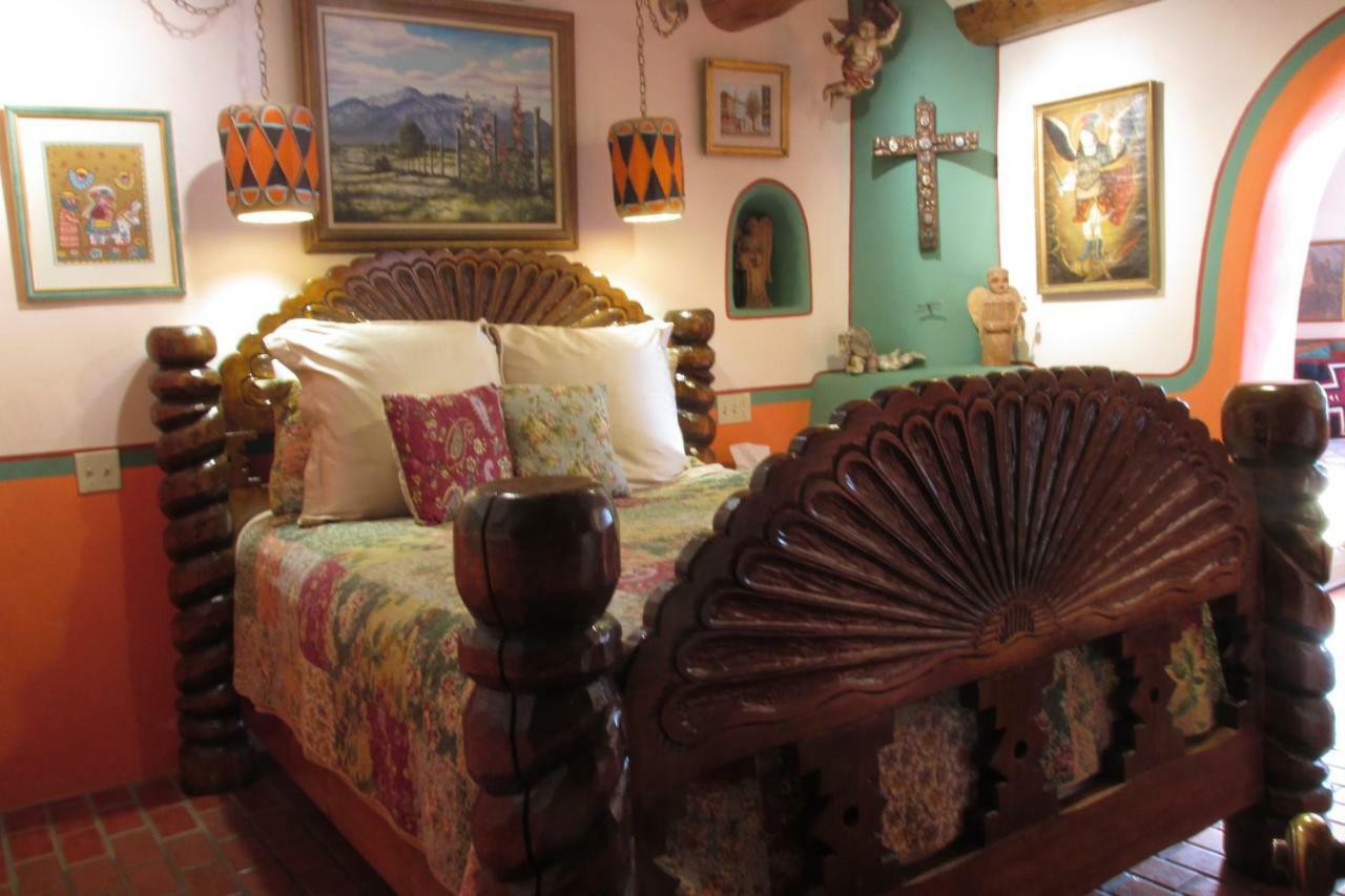טאוס La Dona Luz Inn An Historic B&B מראה חיצוני תמונה